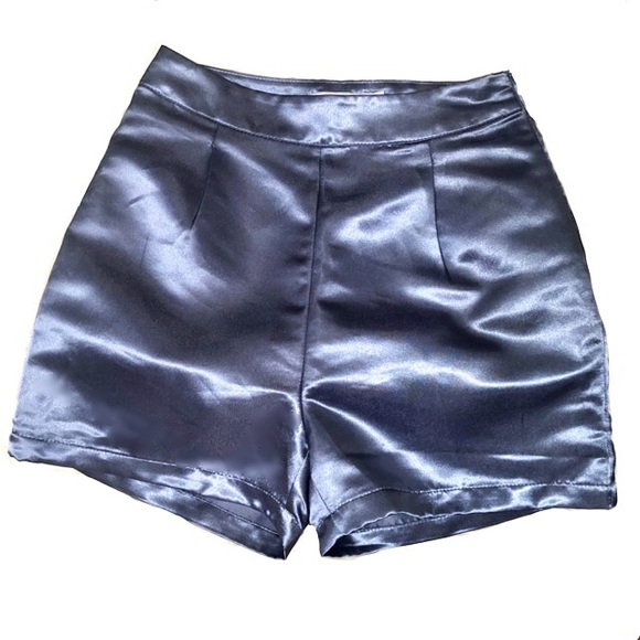 🦋 SOLD - RARE Blue Satin High-Waisted Shorts - Picture 2 of 7
